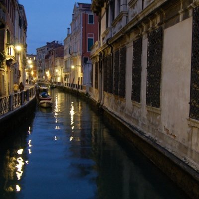 Venise by night