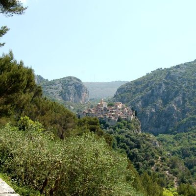 Sospel, Peillon dans la vallée des Merveilles