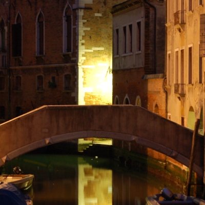 Venise by night